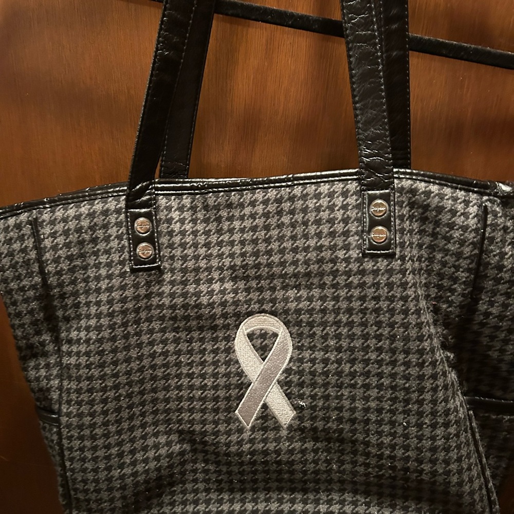 Thirty-One Black and Gray Houndstooth Tote